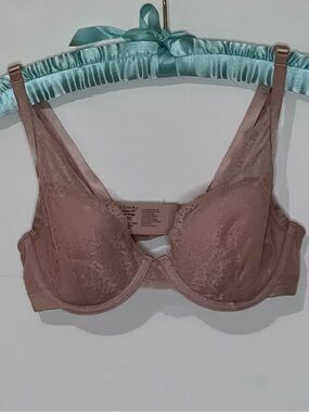 Soma Lightest Lift Lace Plunge Bra Size 32C Beige Underwire